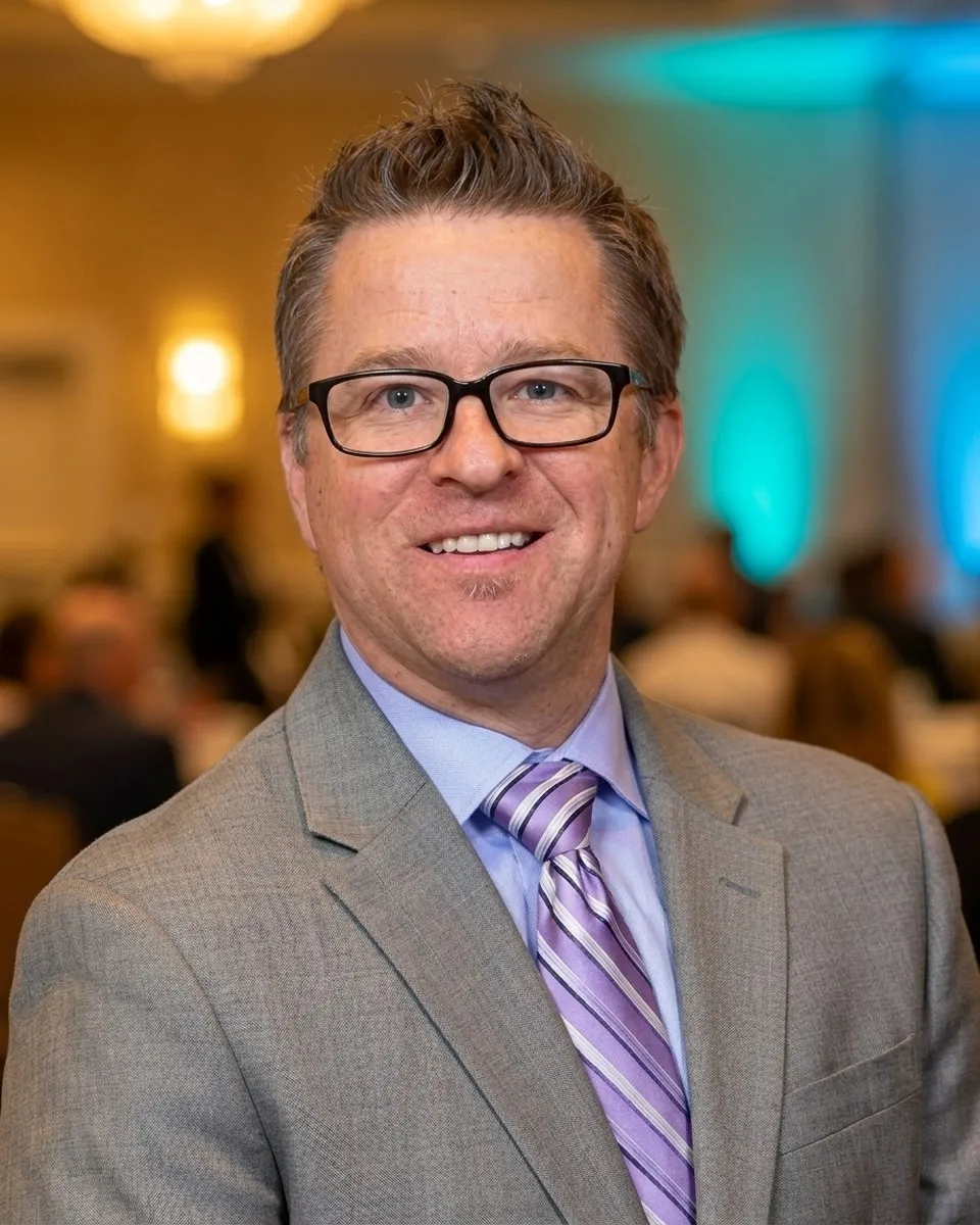Portrait of Rob Russell